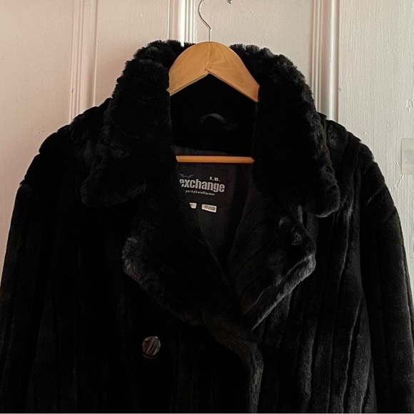 Nwt New Faux Mink Fur Coat - Picture 3 of 11